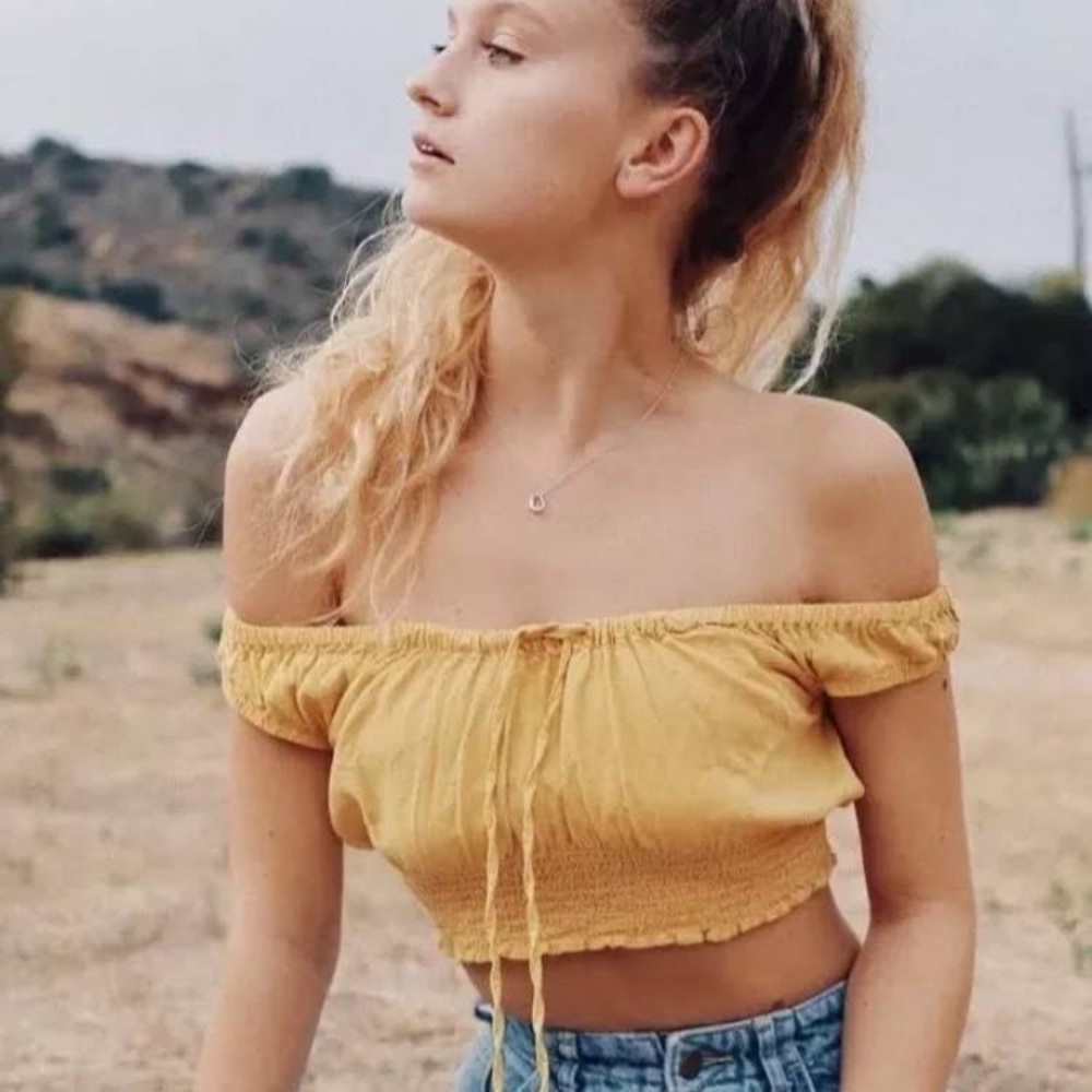 Brandy Melville Off the Shoulder Crop